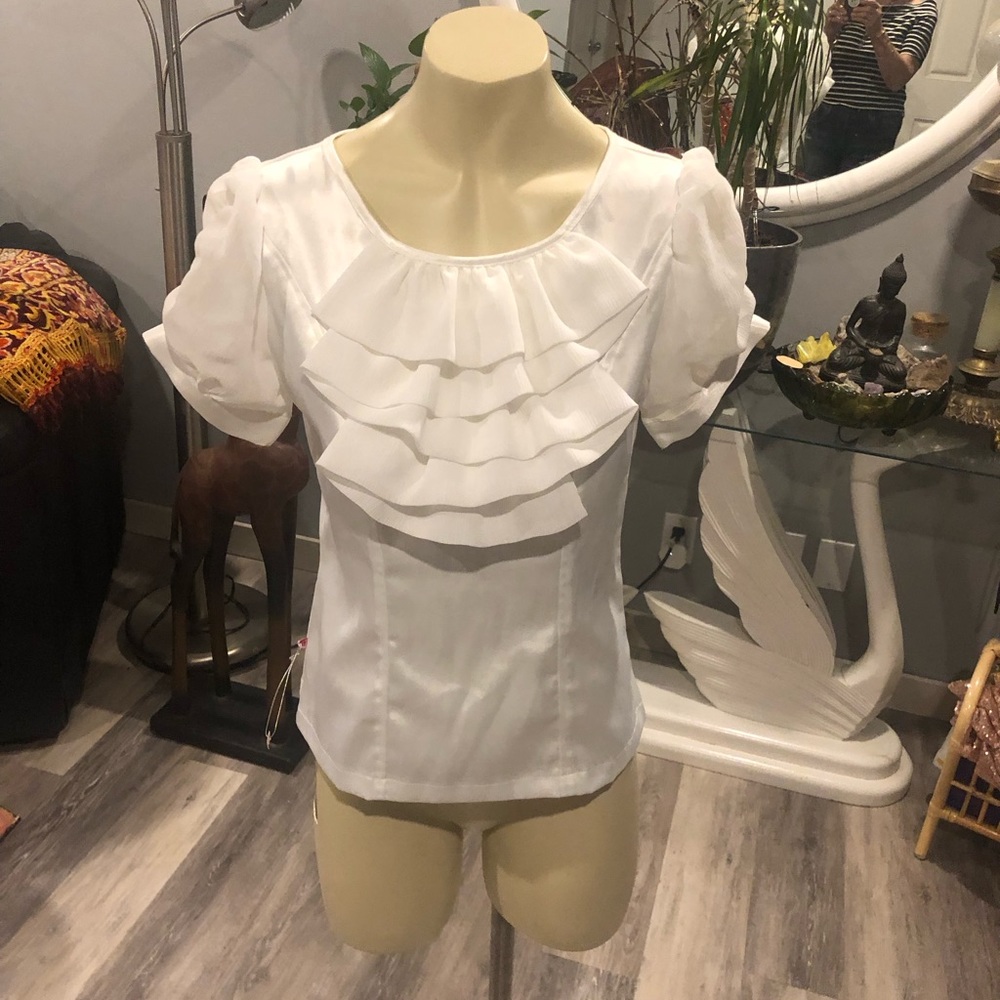 JOLIE pretty white blouse